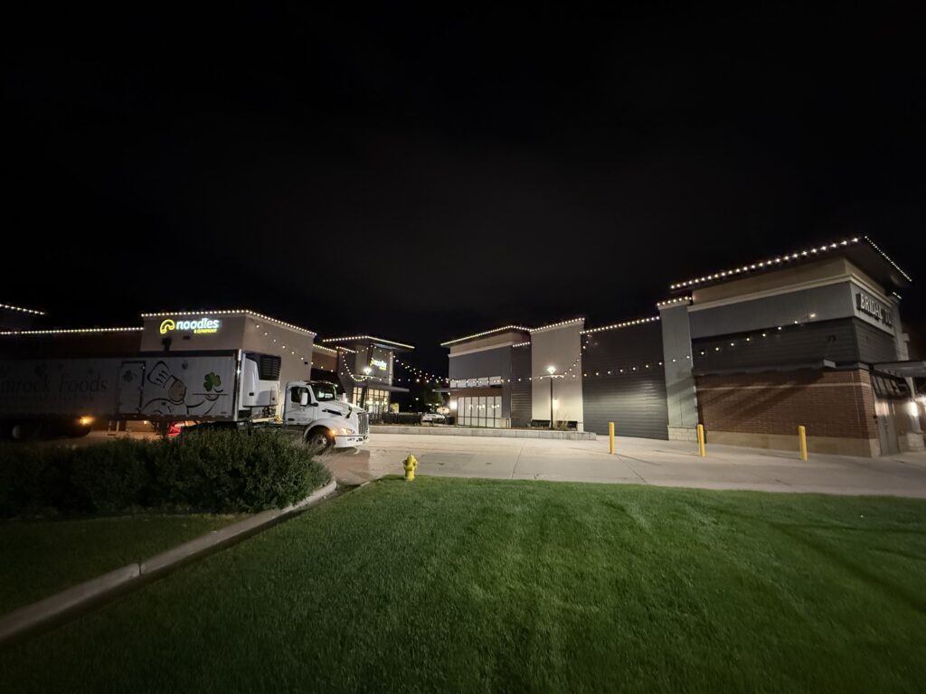 holiday-commercial-permanent-lighting-1